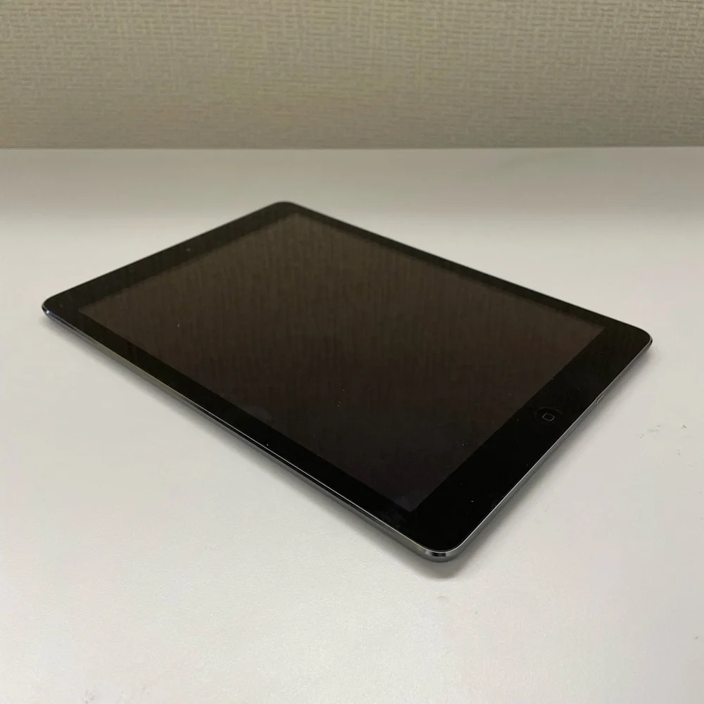 Apple iPad Air 1st Generation 16GB, Wi-Fi, 9.7 Space Gray